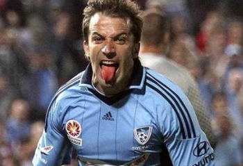 [NBA]伦纳德火力全开 超远三分一箭穿心